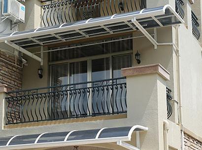 國(guó)內(nèi)開(kāi)始流行的一種新式的車(chē)棚結(jié)構(gòu)