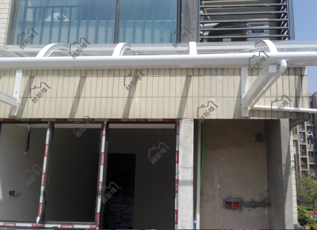 陽(yáng)臺(tái)窗戶遮陽(yáng)棚案例3 宣萱